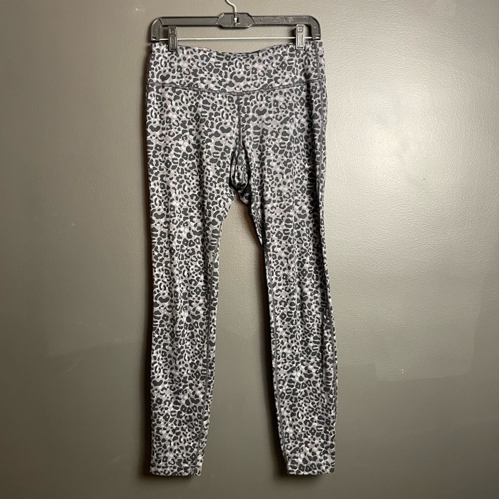 630. Nike Dri-Fit Woman’s Leopard Print Leggings Active/Streetwear